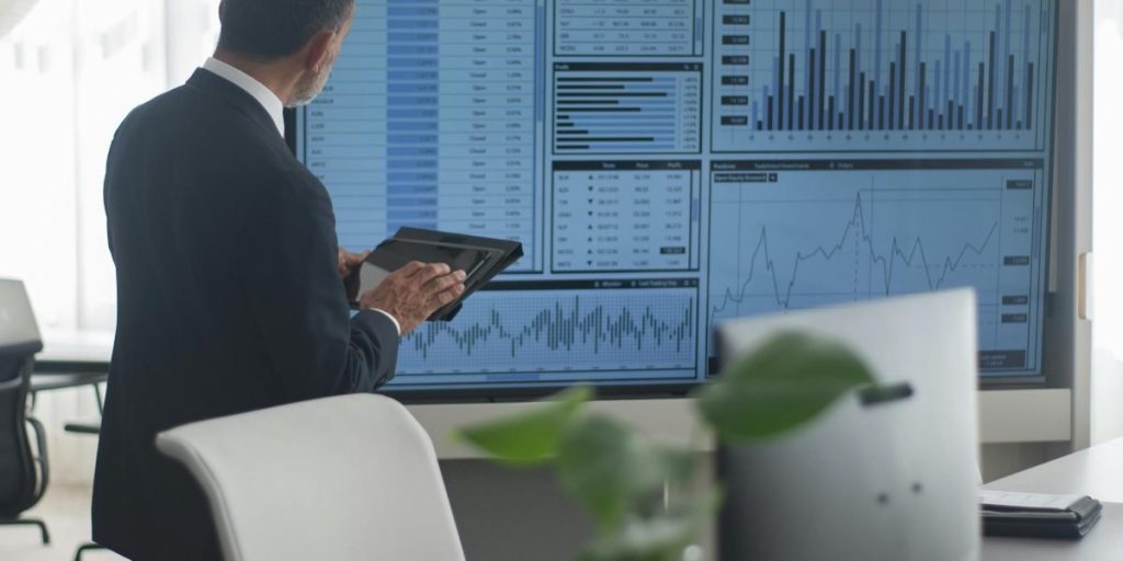 How Marketing Cloud Credibility Helps You Avoid Biased Media and Protect Your Brand