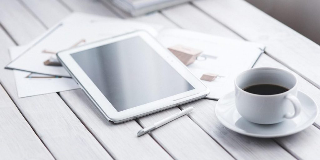 Montreal Newspaper Credibility and Ownership Insights for Media Buyers