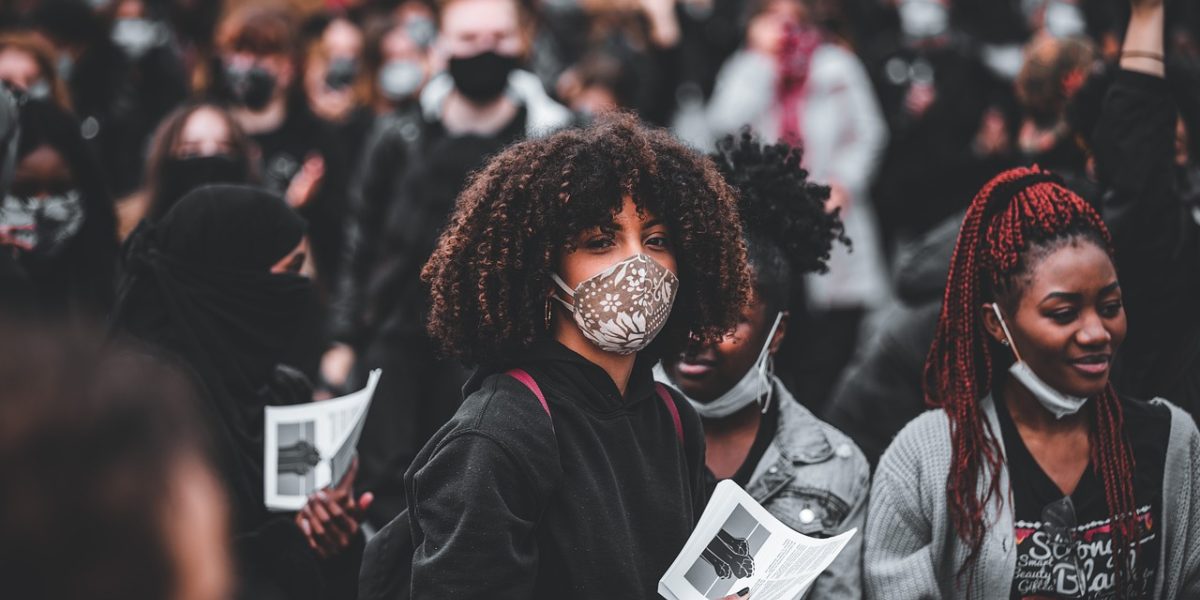 Devising objective methodologies to measure media bias and trust requires collaborative, data-driven approaches.